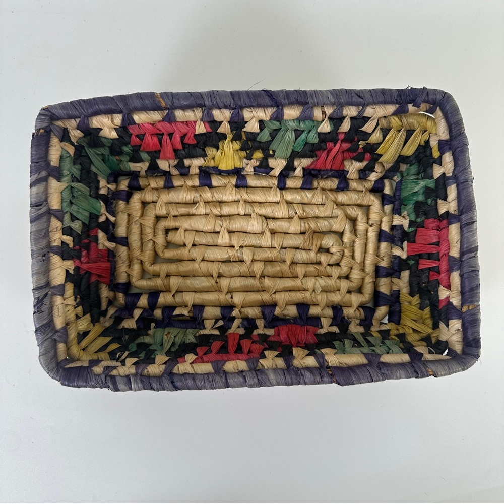 VTG Woven Straw Aztec Geometric Shallow Rectangular Basket Decor Handmade Raffia - Picture 2 of 7